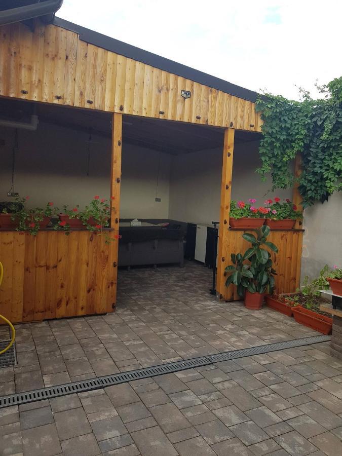Apartamento Casa DARYA-24h Check-in Bucarest Exterior foto