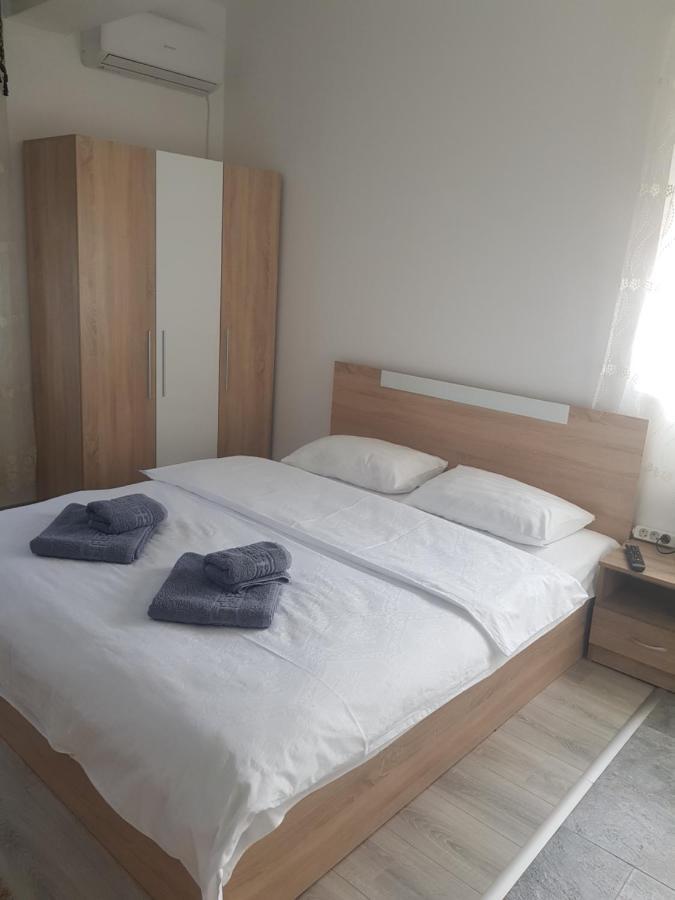 Apartamento Casa DARYA-24h Check-in Bucarest Exterior foto