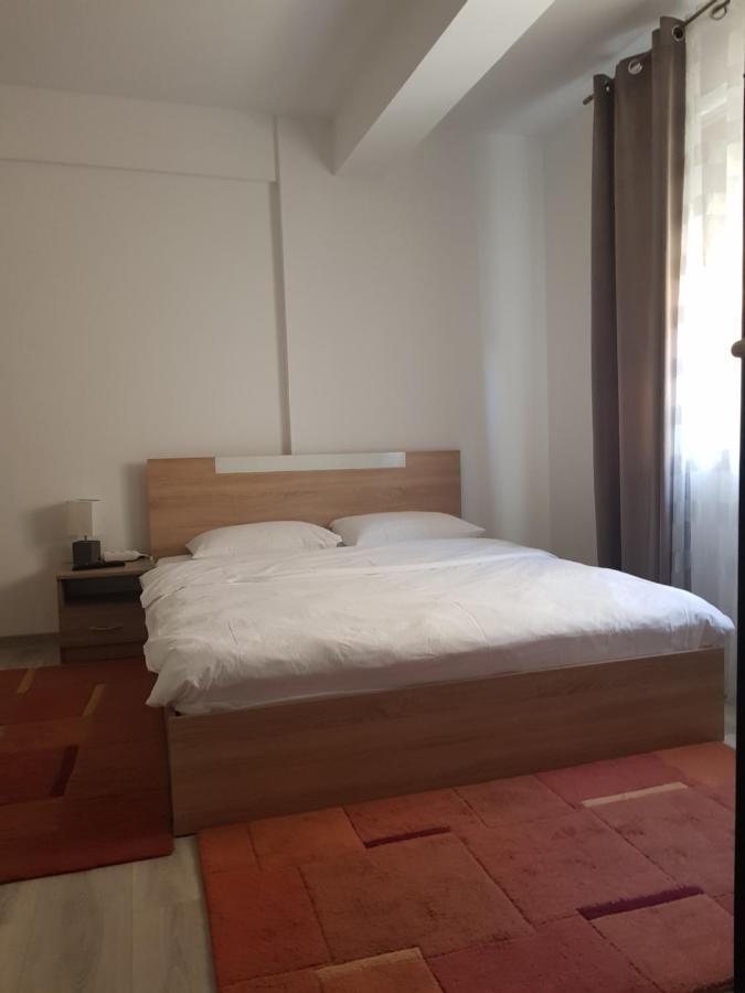 Apartamento Casa DARYA-24h Check-in Bucarest Exterior foto