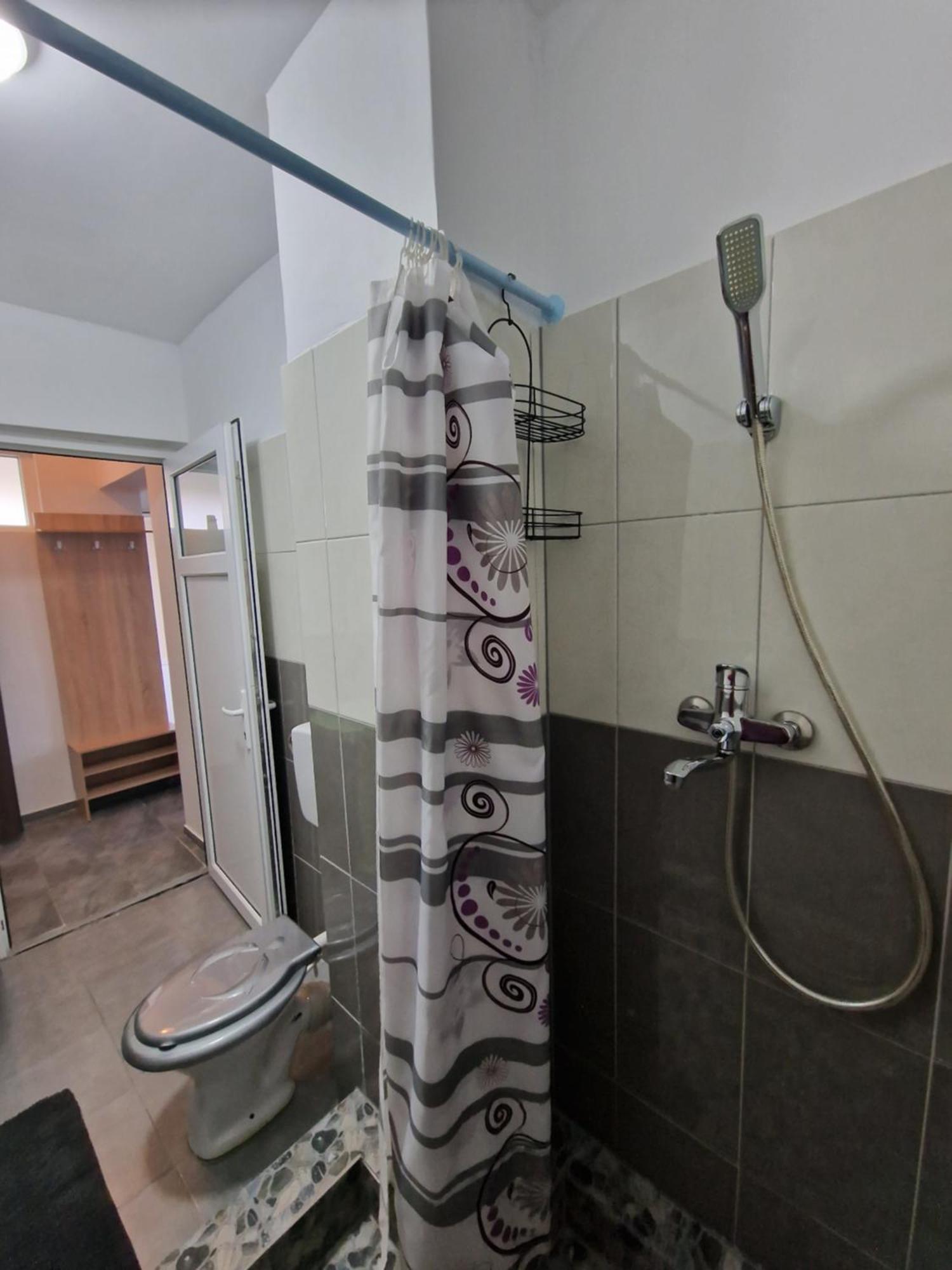 Apartamento Casa DARYA-24h Check-in Bucarest Exterior foto